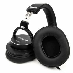Tascam TH-06 Bass XL Monitoring Headphones