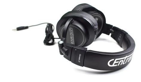 CEntrance CERENE-DB Closed-Back Folding Reference Headphones 5 CEntrance CERENE-DB Closed-Back Folding Reference Headphones - Image 3